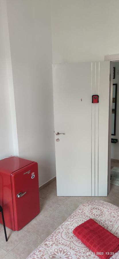 Guesthouse Comfy - Separate Rooms In The Apartment For A Relaxing Holiday Хайфа Екстер'єр фото