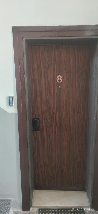 Guesthouse Comfy - Separate Rooms In The Apartment For A Relaxing Holiday Хайфа Екстер'єр фото