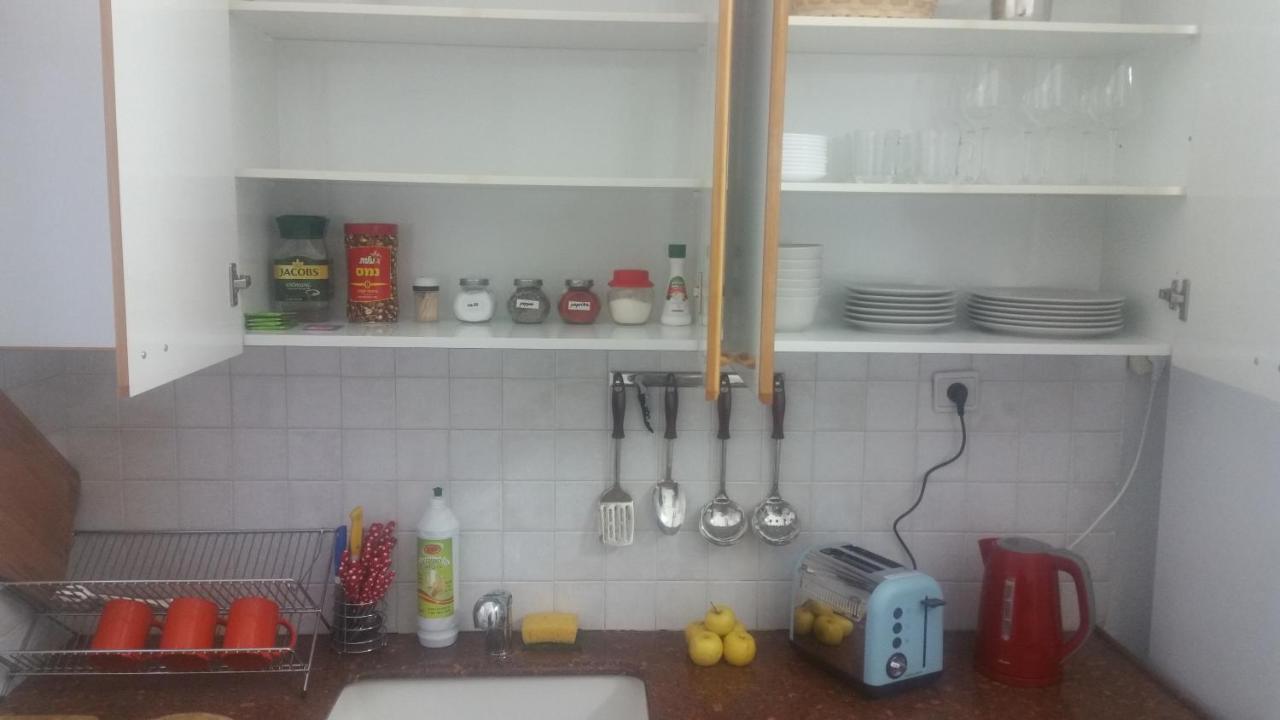 Guesthouse Comfy - Separate Rooms In The Apartment For A Relaxing Holiday Хайфа Екстер'єр фото