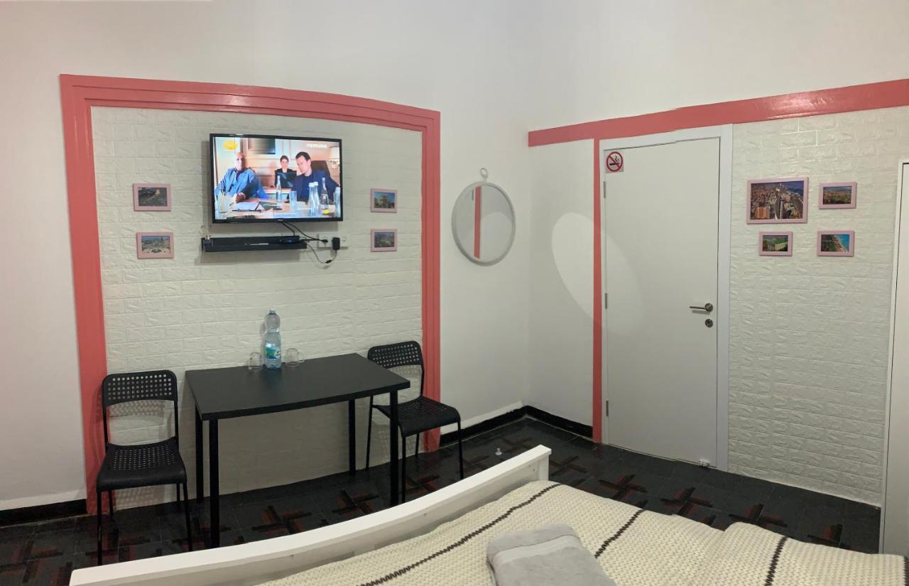 Guesthouse Comfy - Separate Rooms In The Apartment For A Relaxing Holiday Хайфа Екстер'єр фото